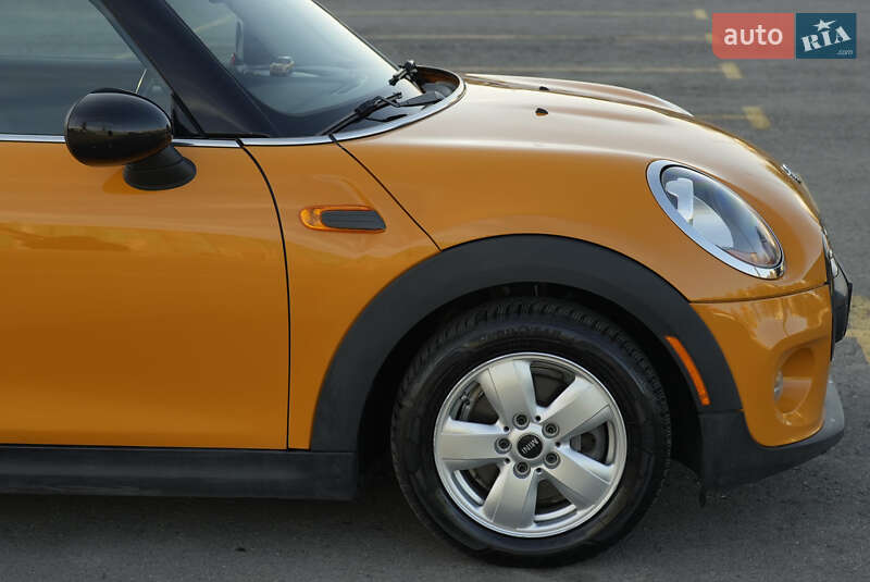 Хетчбек MINI Hatch 2014 в Києві