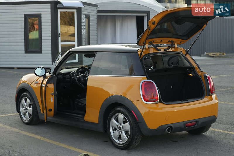 Хетчбек MINI Hatch 2014 в Києві