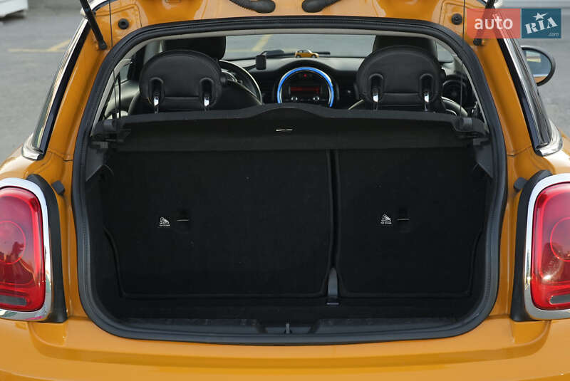 Хетчбек MINI Hatch 2014 в Києві