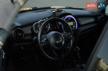 Хетчбек MINI Hatch 2014 в 