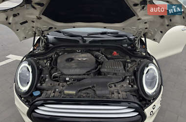 Хетчбек MINI Hatch 2015 в 