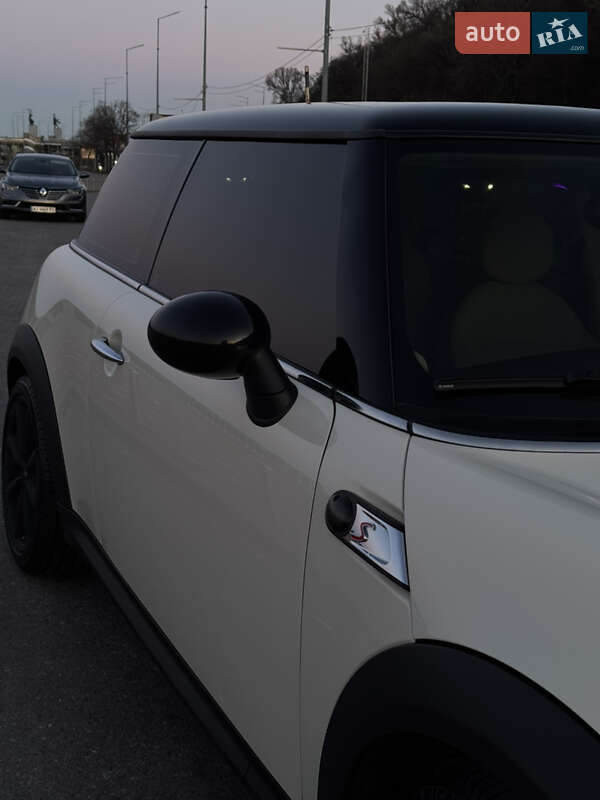 Хетчбек MINI Hatch 2010 в Києві