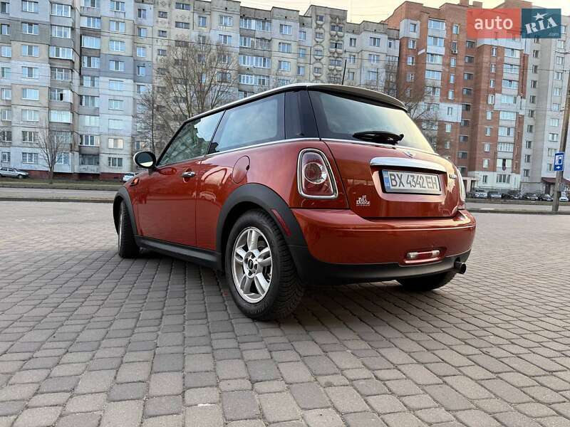Хетчбек MINI Hatch 2012 в Хмельницькому