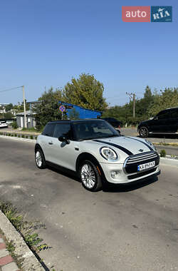 Хетчбек MINI Hatch 2014 в 
