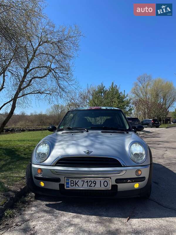 Хетчбек MINI Hatch 2006 в Рівному