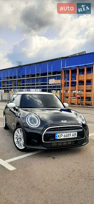 Хетчбек MINI Hatch 2022 в Запоріжжі