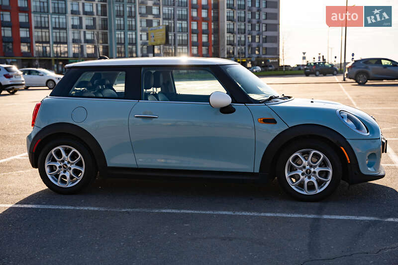 Хетчбек MINI Hatch 2014 в Києві