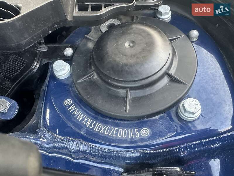 Хэтчбек MINI Hatch 2016 в Киеве