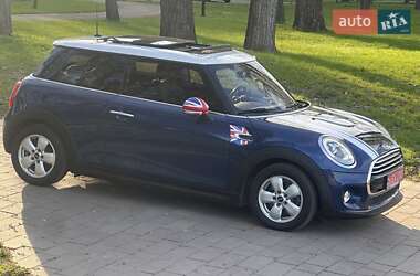 Хетчбек MINI Hatch 2016 в Києві