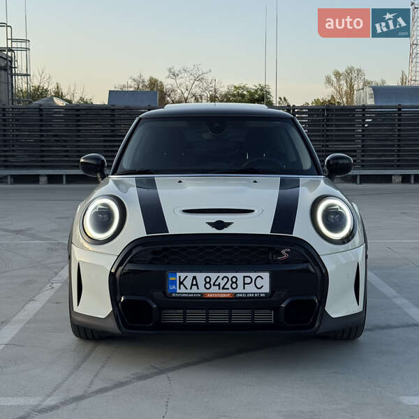 Хетчбек MINI Hatch 2019 в Києві