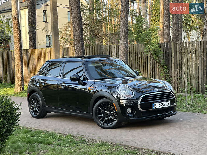 Хетчбек MINI Hatch 2017 в Києві