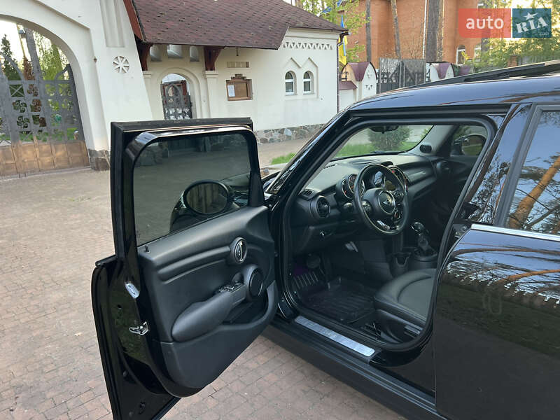 Хетчбек MINI Hatch 2017 в Києві