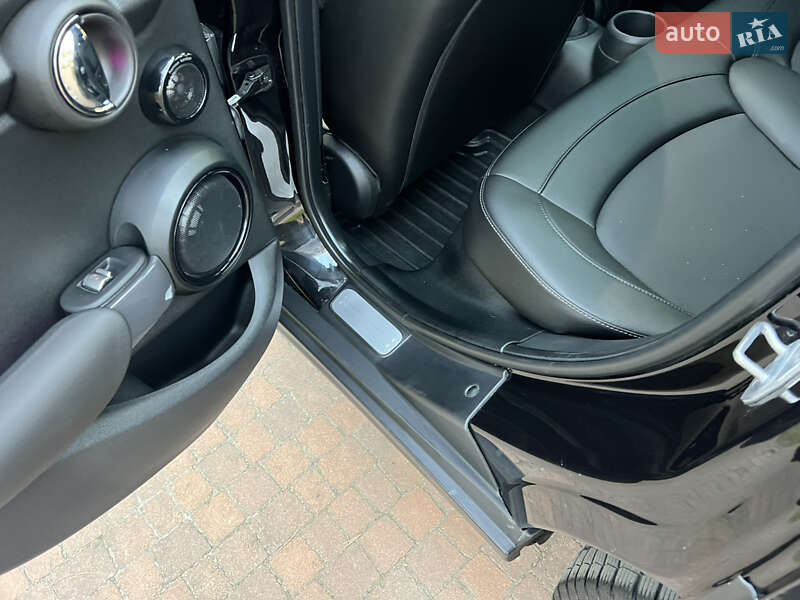 Хетчбек MINI Hatch 2017 в Києві