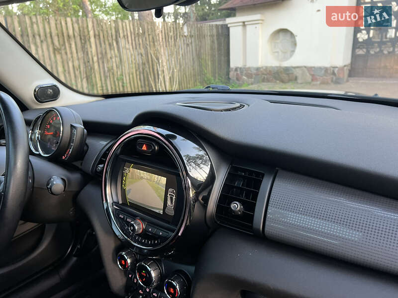 Хетчбек MINI Hatch 2017 в Києві