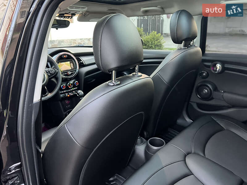 Хетчбек MINI Hatch 2017 в Києві