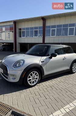 Хетчбек MINI Hatch 2016 в 