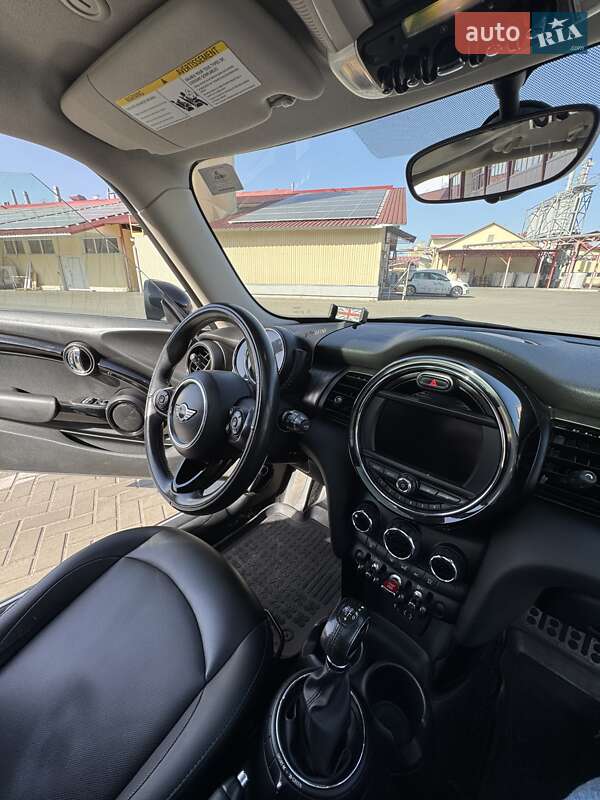 Хетчбек MINI Hatch 2016 в Кременчуці