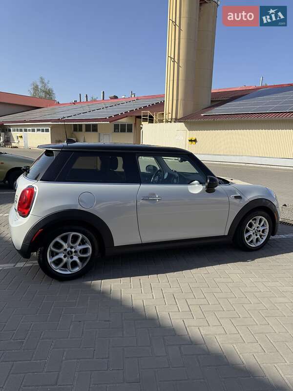 Хетчбек MINI Hatch 2016 в Кременчуці
