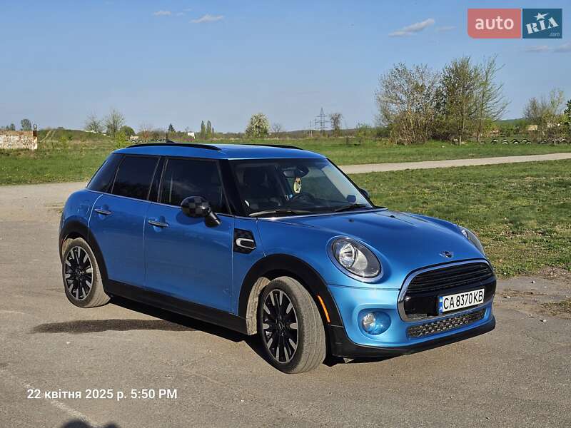 Хетчбек MINI Hatch 2015 в 