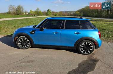 Хетчбек MINI Hatch 2015 в 