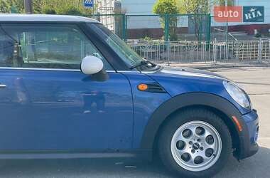 Хетчбек MINI Hatch 2013 в 