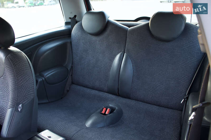 Хетчбек MINI Hatch 2002 в Фастові