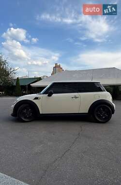 Хетчбек MINI Hatch 2013 в 