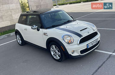 Хетчбек MINI Hatch 2012 в 
