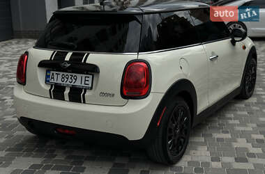 Хетчбек MINI Hatch 2014 в 