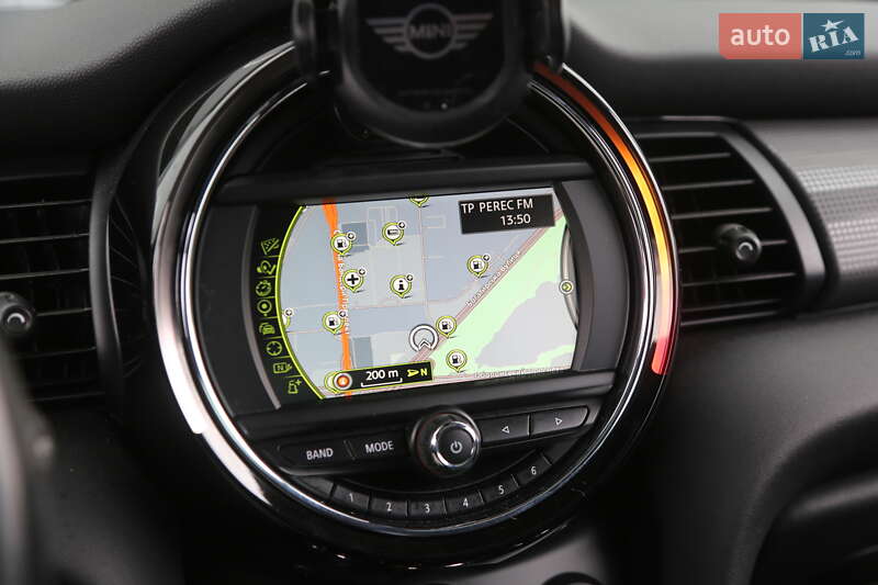 Хэтчбек MINI Hatch 2015 в Киеве