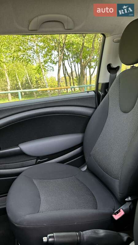 Хетчбек MINI Hatch 2009 в Рівному