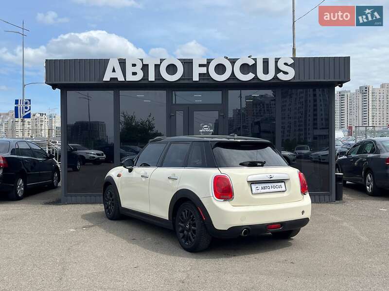 Хетчбек MINI Hatch 2014 в Києві