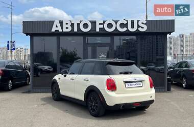 Хетчбек MINI Hatch 2014 в 