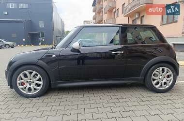Хэтчбек MINI Hatch 2004 в 