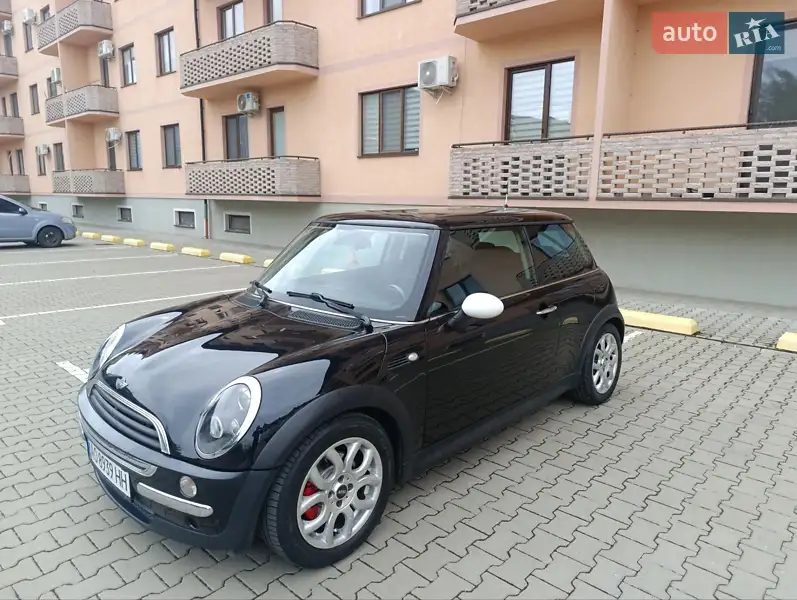 Хэтчбек MINI Hatch 2004 в 