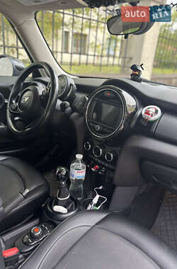 Хэтчбек MINI Hatch 2018 в 