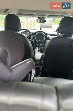 Хэтчбек MINI Hatch 2018 в 