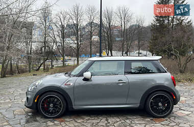 Хэтчбек MINI Hatch 2020 в Киеве