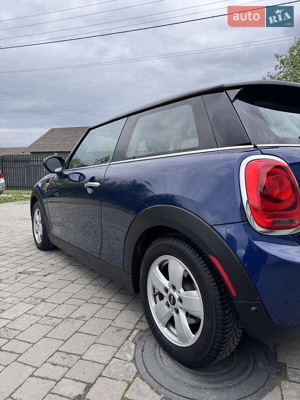 Хетчбек MINI Hatch 2016 в Івано-Франківську