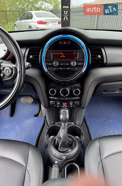Хэтчбек MINI Hatch 2016 в 