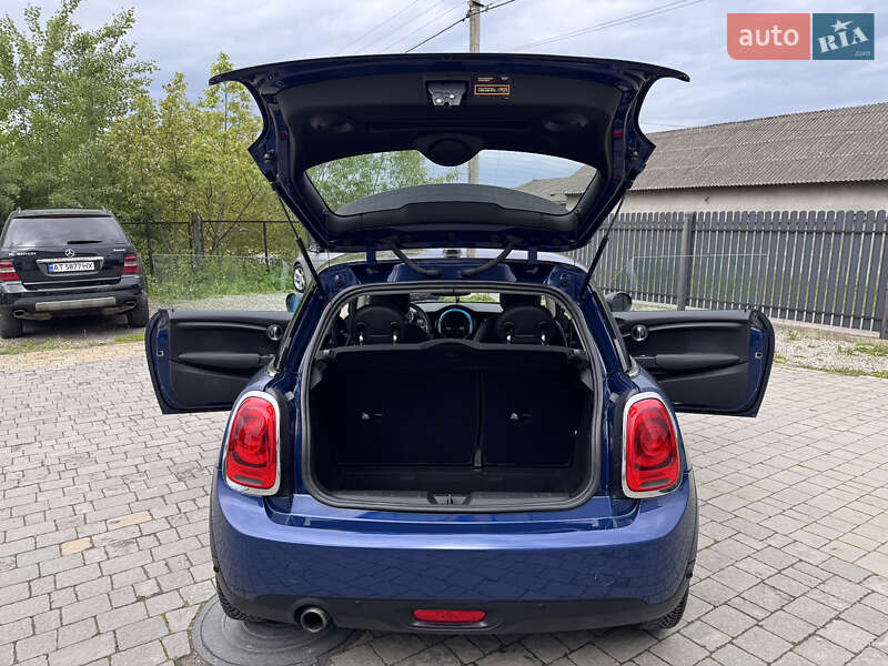 Хетчбек MINI Hatch 2016 в Івано-Франківську