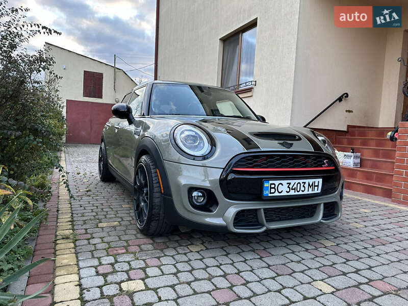 Хетчбек MINI Hatch 2018 в 