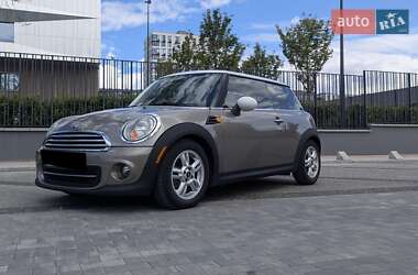 Хетчбек MINI Hatch 2013 в Києві