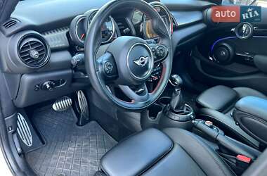 Хетчбек MINI Hatch 2017 в 