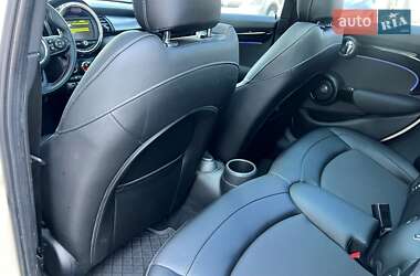Хетчбек MINI Hatch 2017 в 