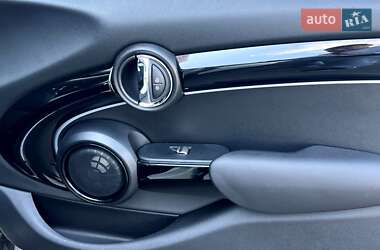 Хетчбек MINI Hatch 2017 в 