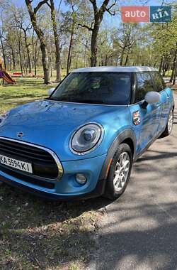 Хетчбек MINI Hatch 2015 в 