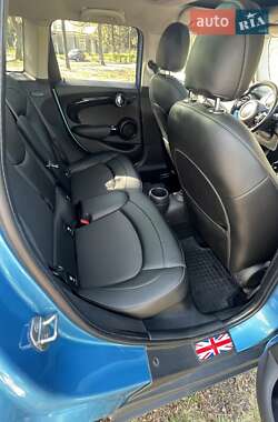 Хетчбек MINI Hatch 2015 в 