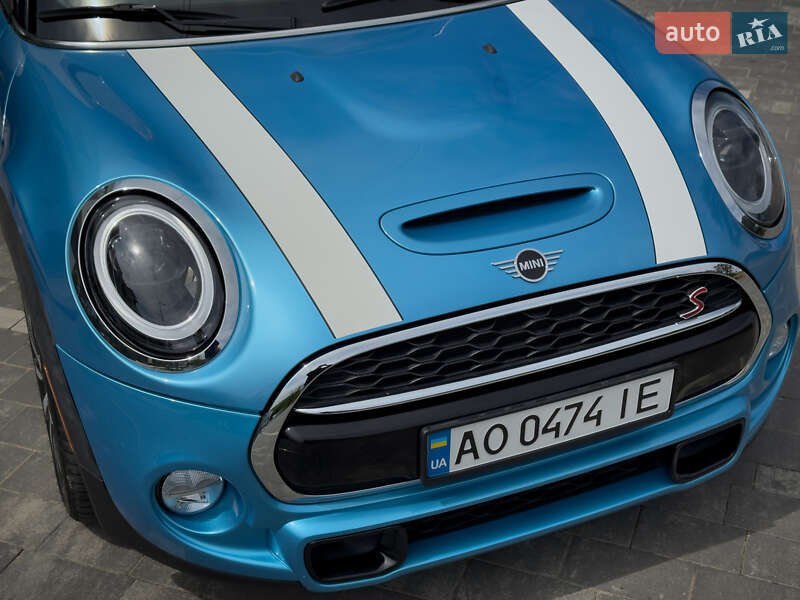 Хэтчбек MINI Hatch 2018 в 
