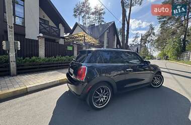 Хетчбек MINI Hatch 2016 в 